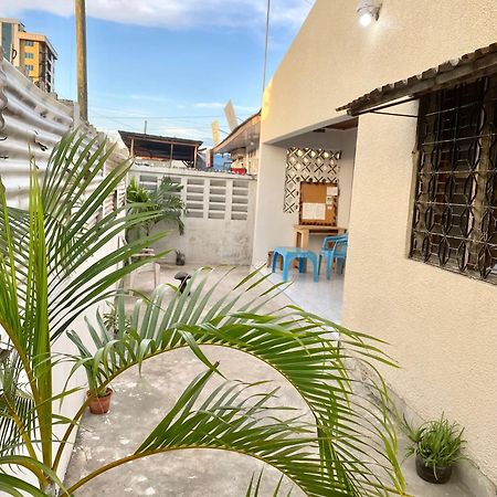 דאר א-סאלאם The Nest Haven Hostel מראה חיצוני תמונה