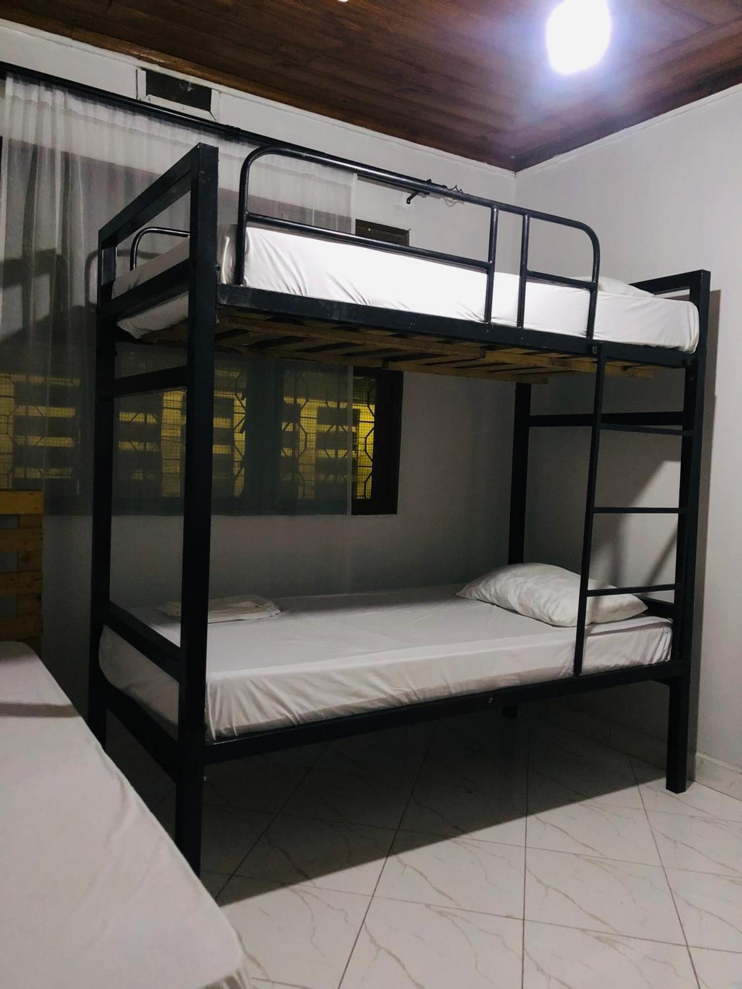 דאר א-סאלאם The Nest Haven Hostel מראה חיצוני תמונה